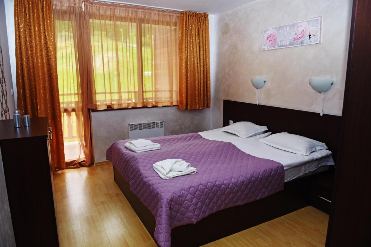 Aparthotel Forest Nook Παμπόροβο Εξωτερικό φωτογραφία